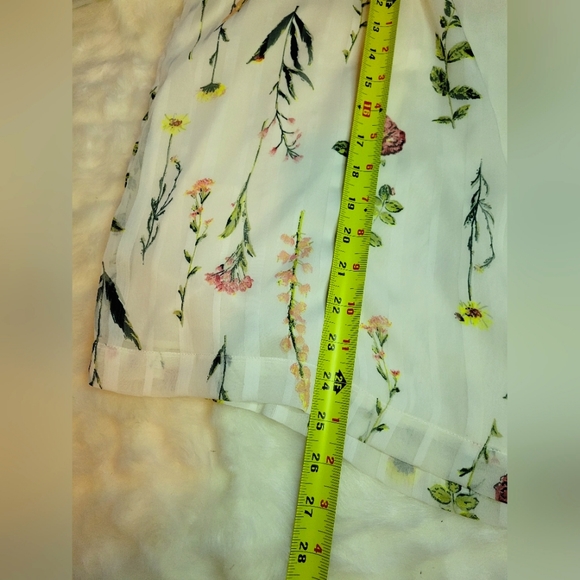 Kaari | Floral Ivory Long Sleeve Smocked Sheer Long Sleeve Blouse | Size 3X - Picture 8 of 11